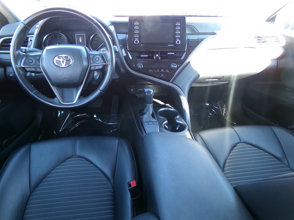2023 Toyota Camry SE photo