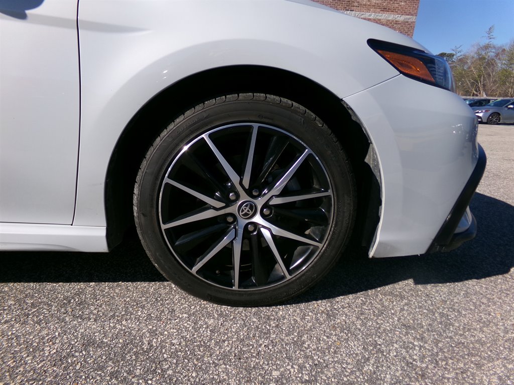 2023 Toyota Camry SE photo