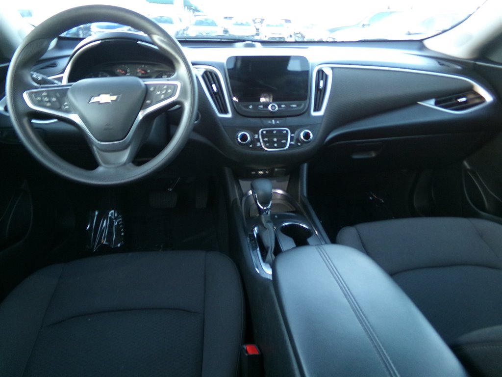 2023 Chevrolet Malibu 1LT photo