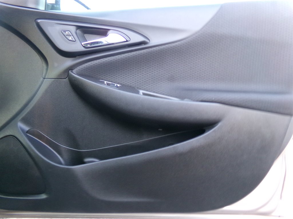 2023 Chevrolet Malibu 1LT photo