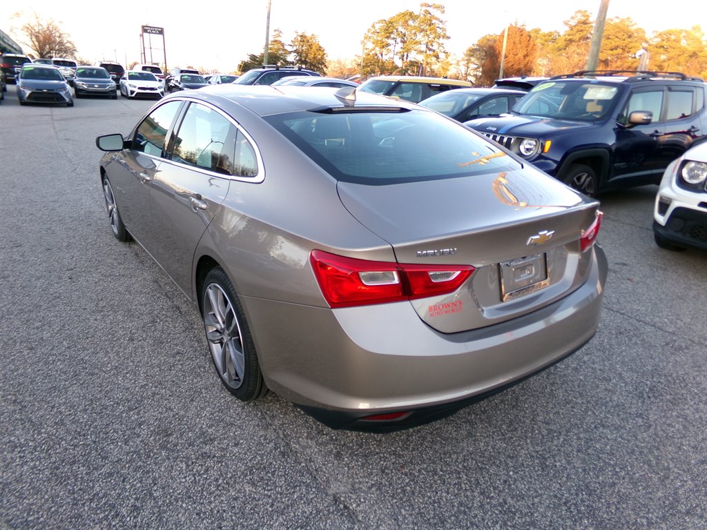 2023 Chevrolet Malibu 1LT photo