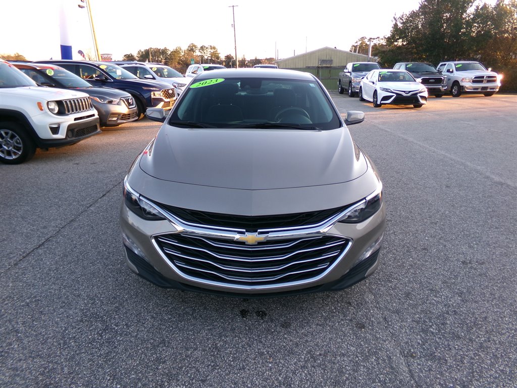 2023 Chevrolet Malibu 1LT photo