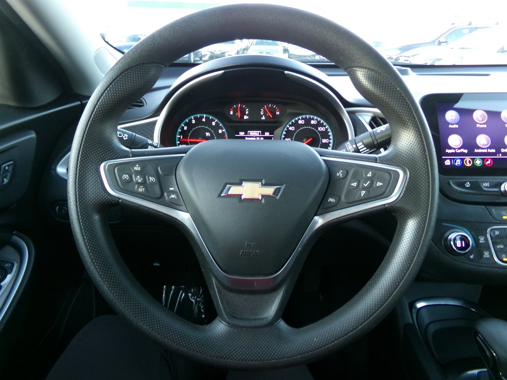 2023 Chevrolet Malibu 1LT photo