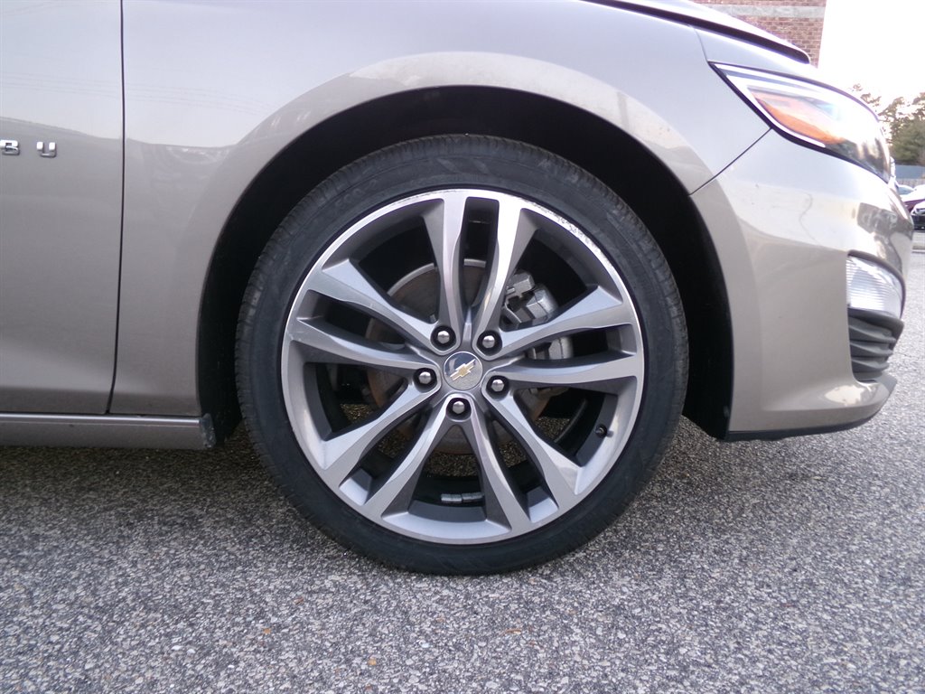 2023 Chevrolet Malibu 1LT photo