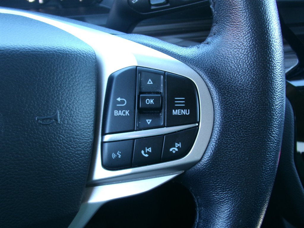 2022 Ford Explorer Limited photo