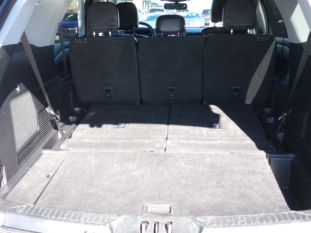 2022 Ford Explorer Limited photo