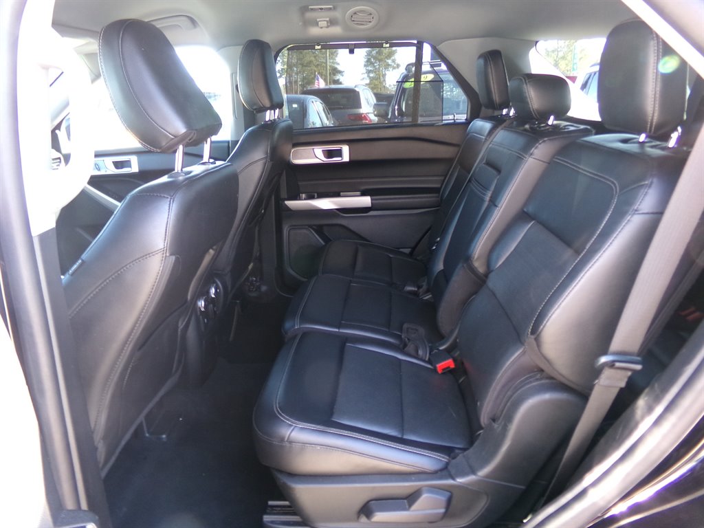 2022 Ford Explorer Limited photo