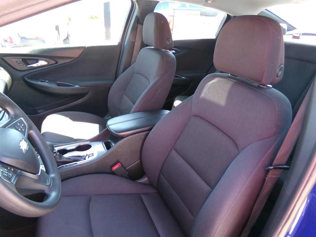 2023 Chevrolet Malibu 1LT photo