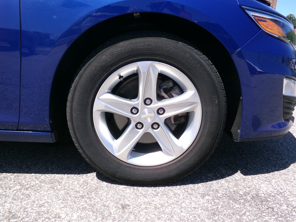 2023 Chevrolet Malibu 1LT photo