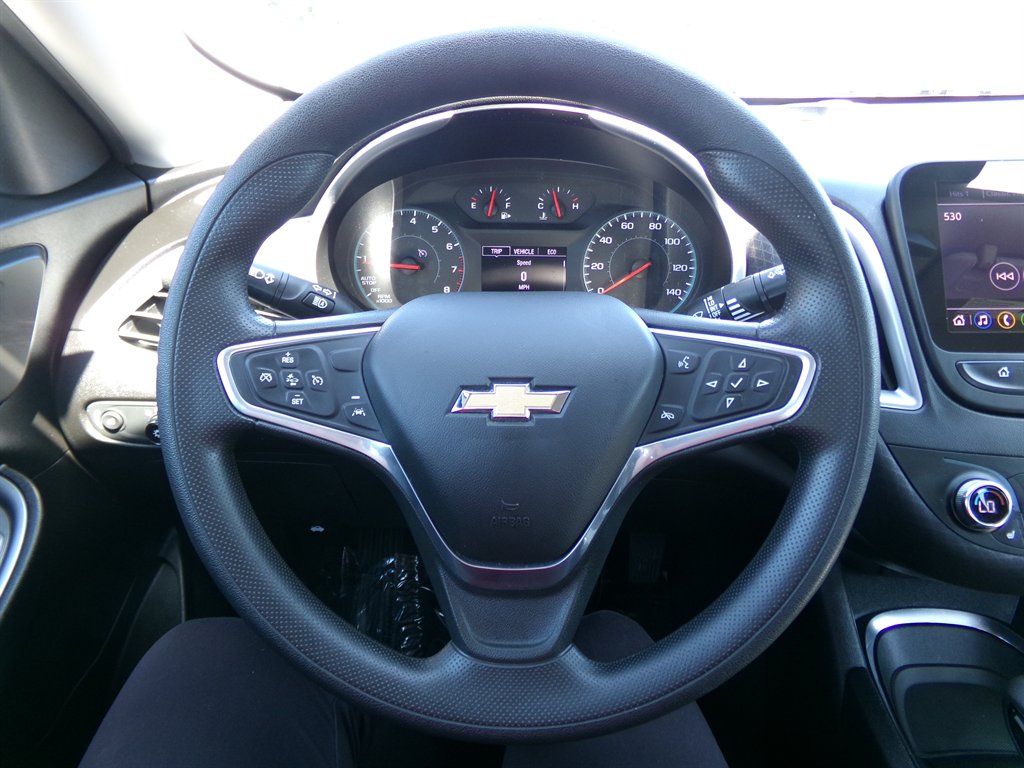 2023 Chevrolet Malibu 1LT photo