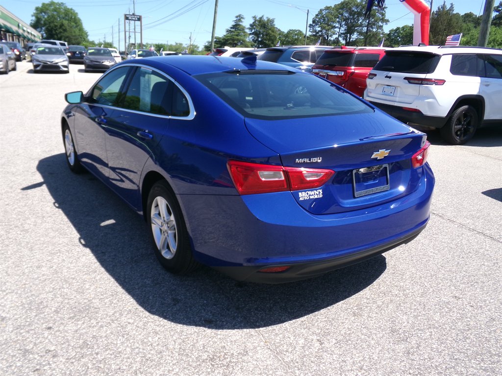 2023 Chevrolet Malibu 1LT photo