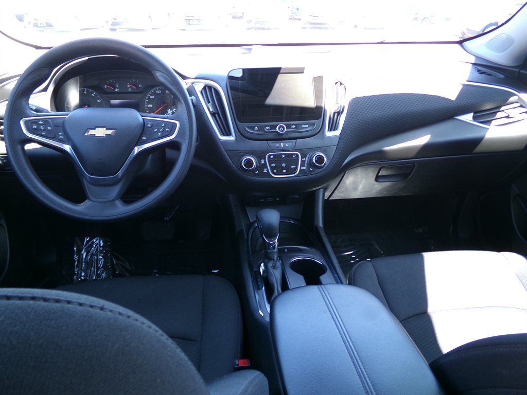 2023 Chevrolet Malibu 1LT photo