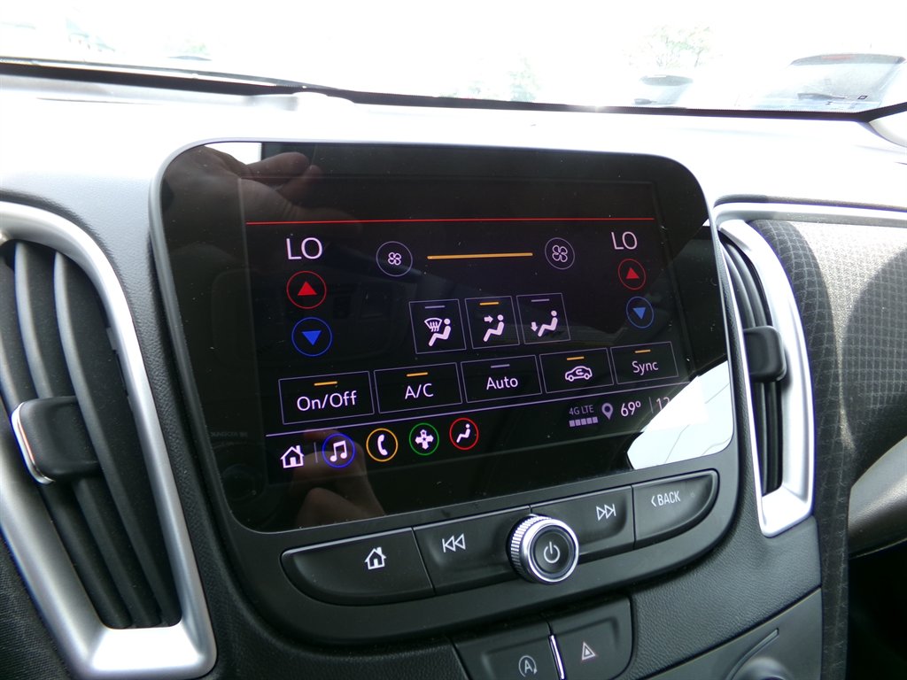 2023 Chevrolet Malibu 1LT photo