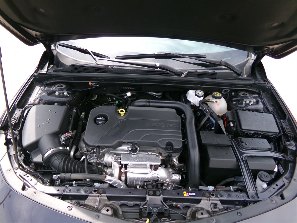 2023 Chevrolet Malibu 1LT photo