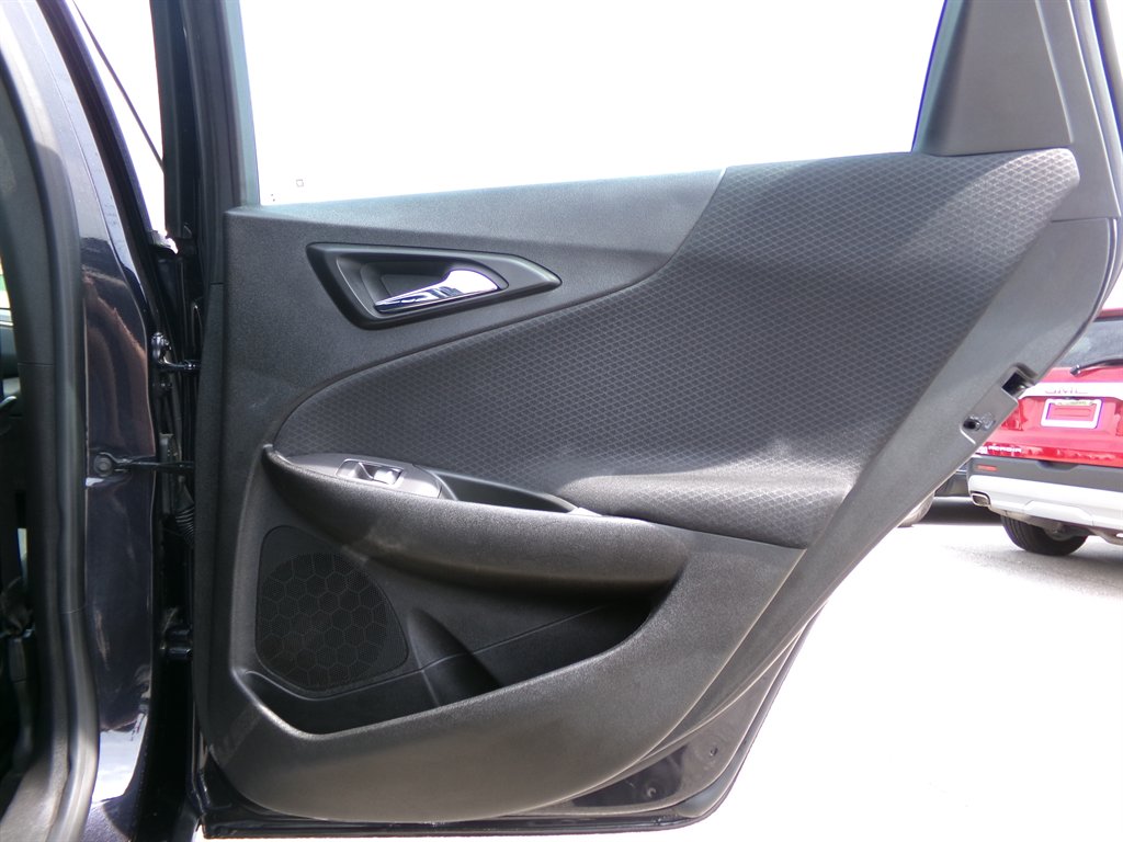 2023 Chevrolet Malibu 1LT photo