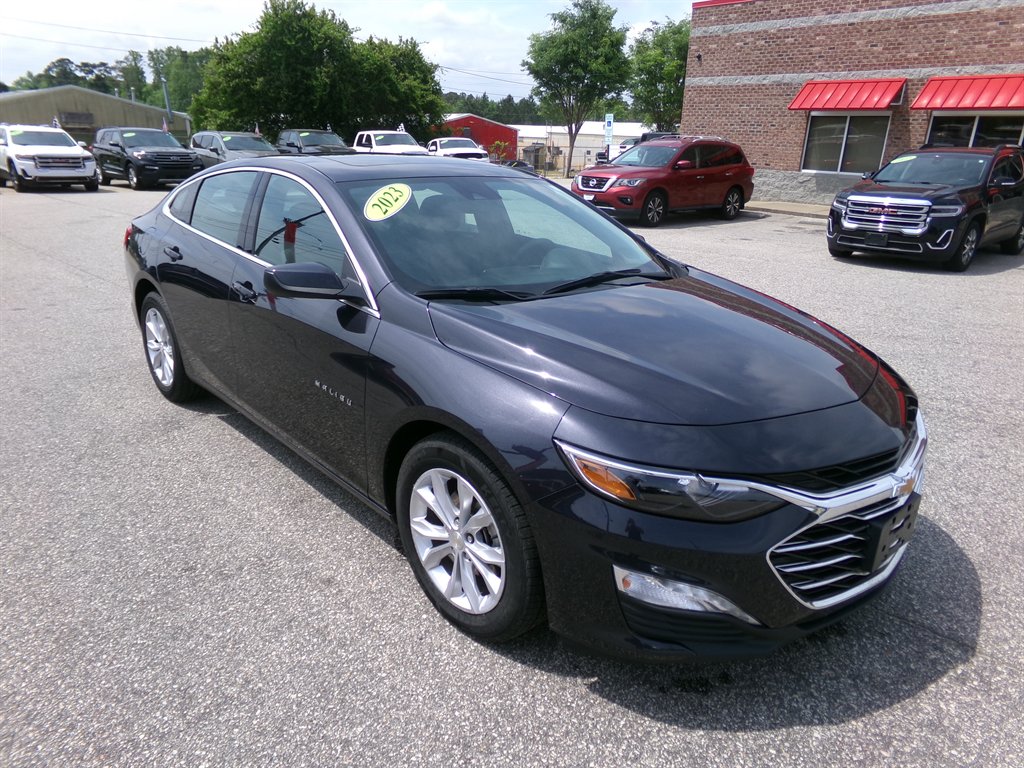 2023 Chevrolet Malibu 1LT photo