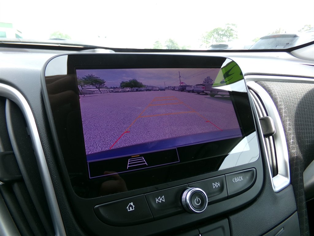 2023 Chevrolet Malibu 1LT photo