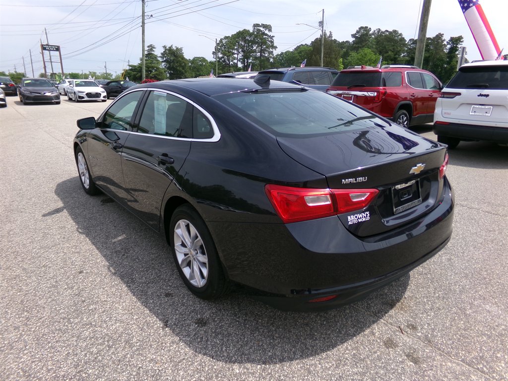2023 Chevrolet Malibu 1LT photo