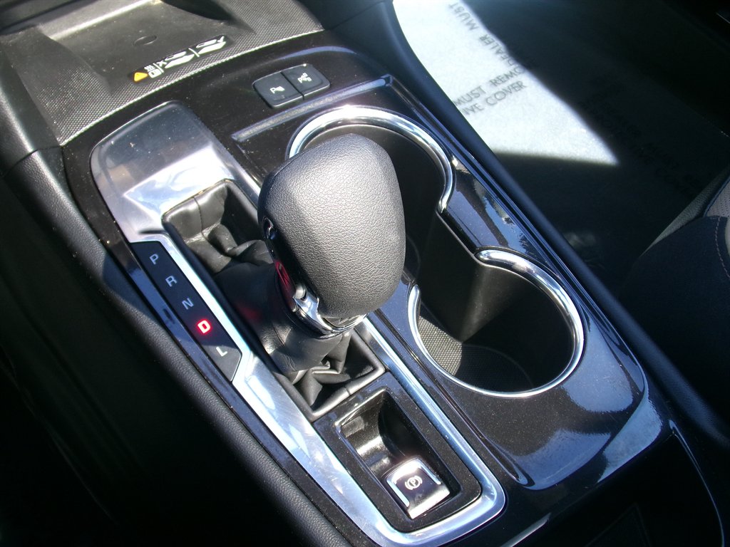 2022 Chevrolet Equinox - $21,988
