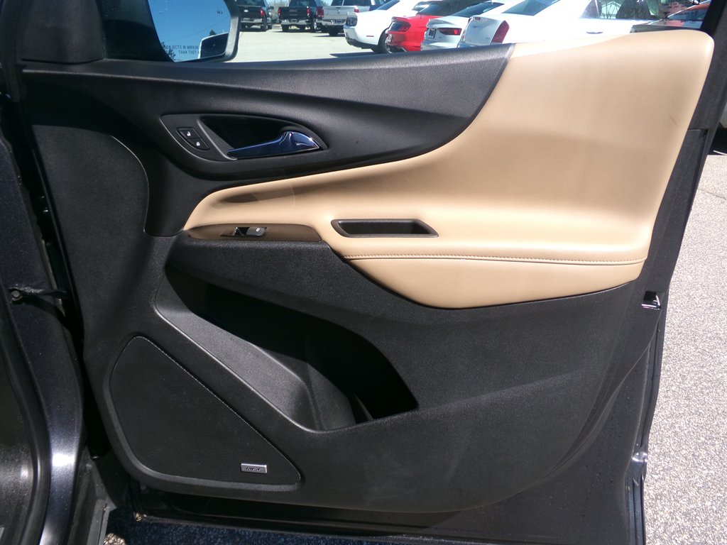 2022 Chevrolet Equinox - $21,988
