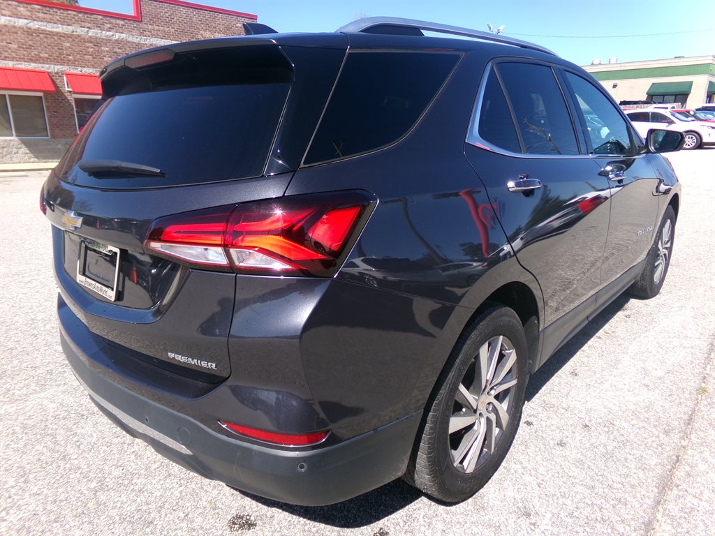 2022 Chevrolet Equinox - $21,988