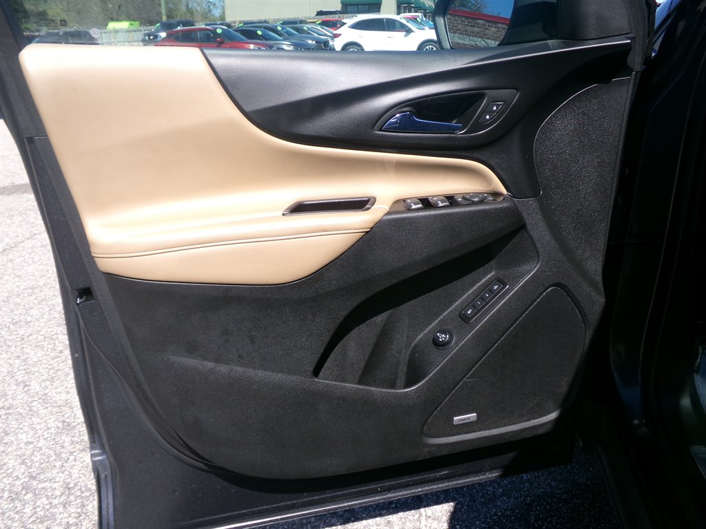 2022 Chevrolet Equinox - $21,988