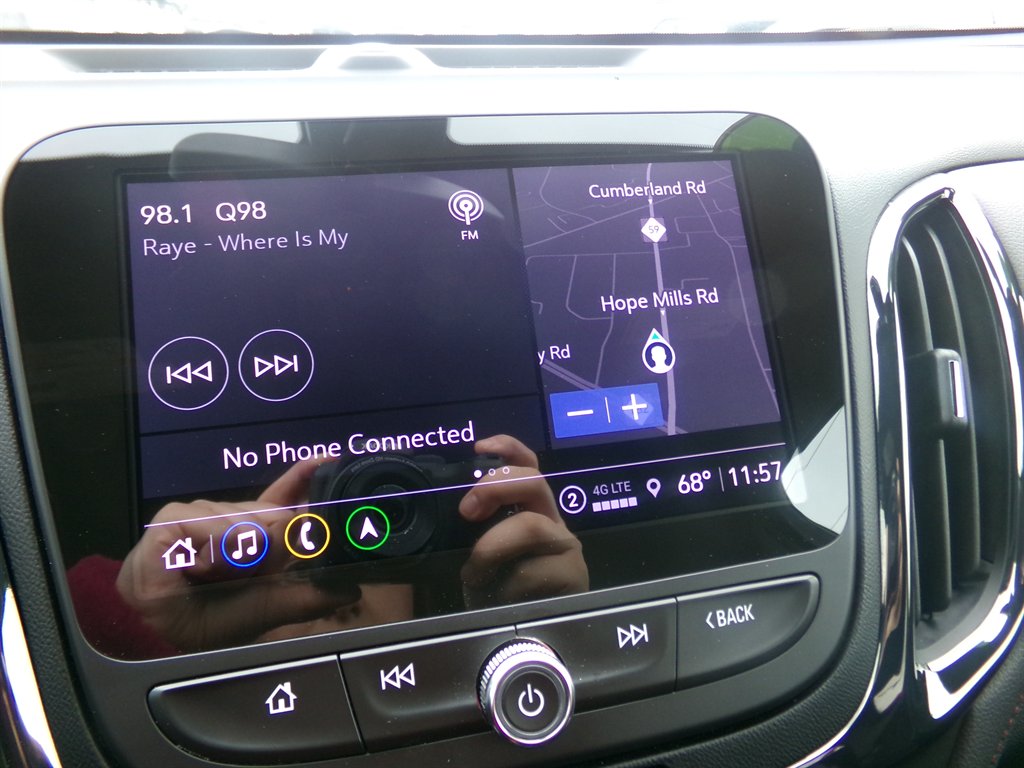 2022 Chevrolet Equinox - $24,988