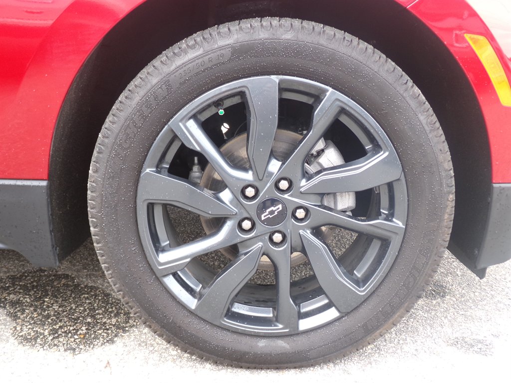 2022 Chevrolet Equinox - $24,988