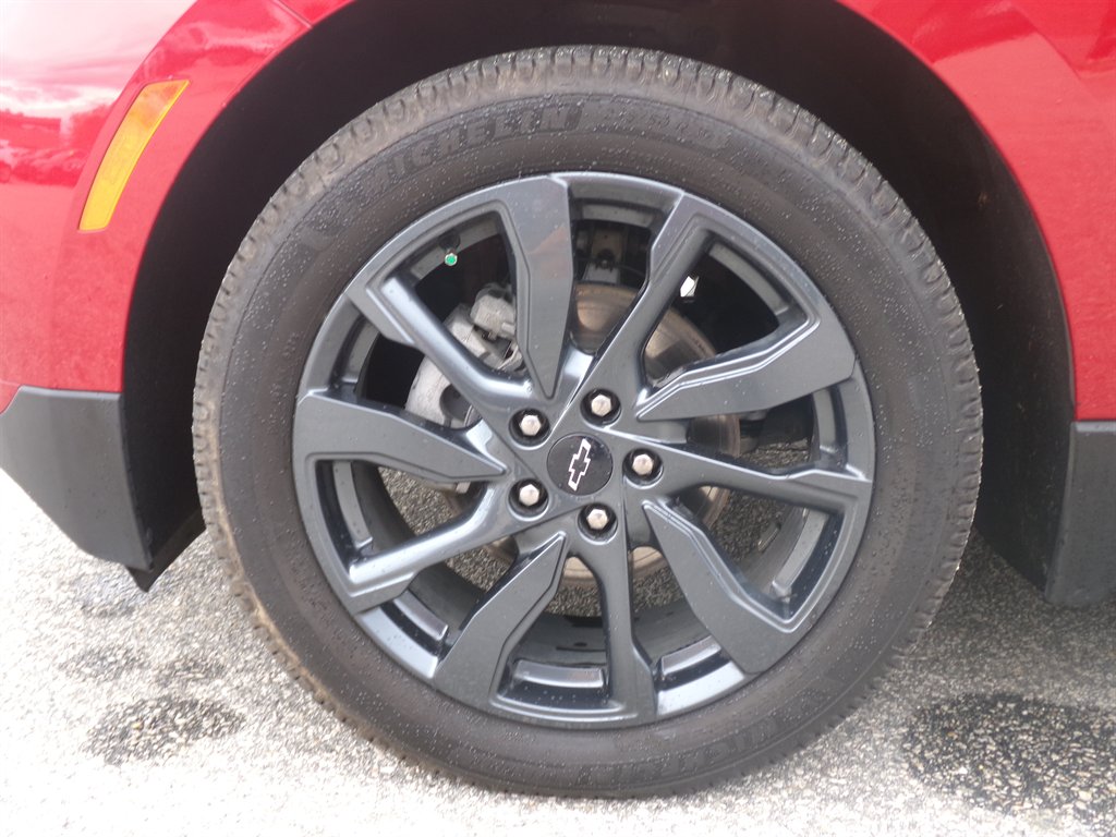 2022 Chevrolet Equinox - $24,988