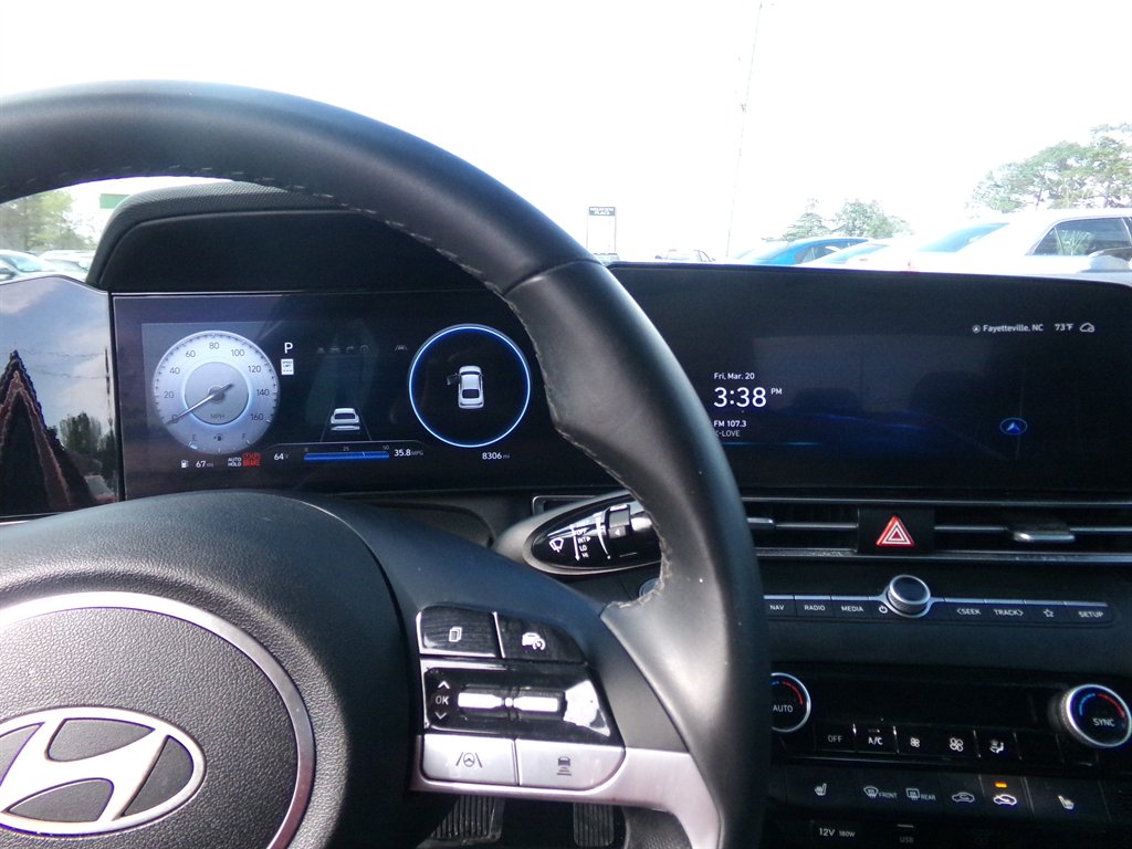 2025 Hyundai Elantra - $27,584