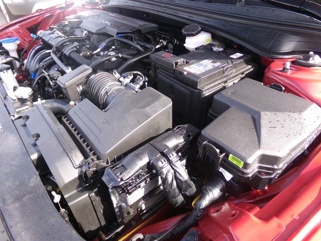 2025 Hyundai Elantra - $27,584