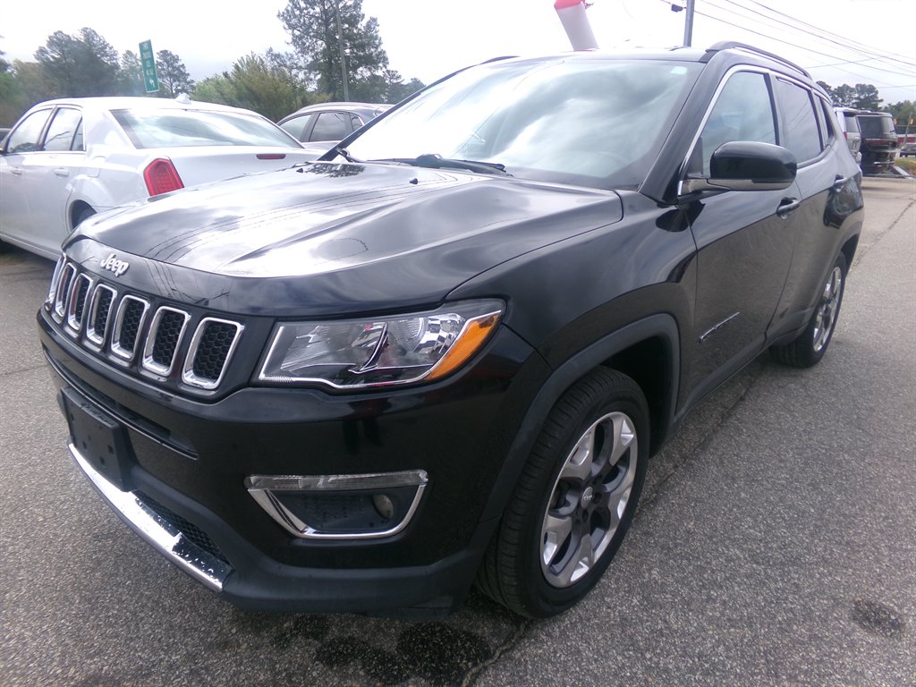 Black 2020 Jeep Compass Limited FWD SUV / Crossover Front-Wheel Drive Automatic
