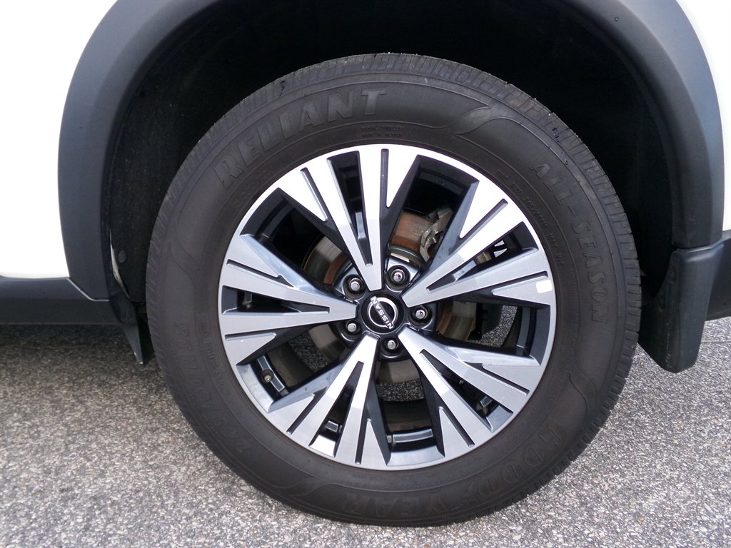 2023 Nissan Rogue - $22,874
