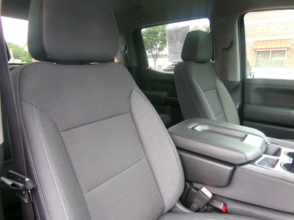 2019 Chevrolet Silverado - $30,988