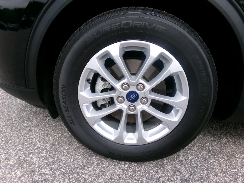 2022 Ford Escape - $19,932