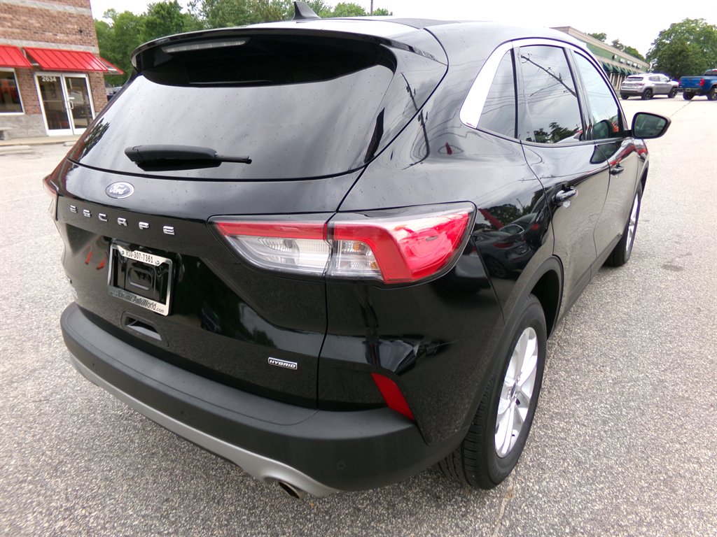 2022 Ford Escape - $19,932