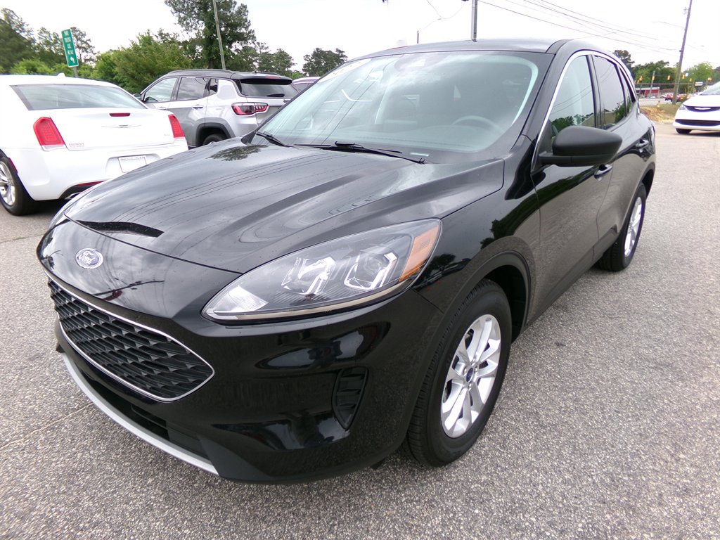 2022 Ford Escape - $19,932