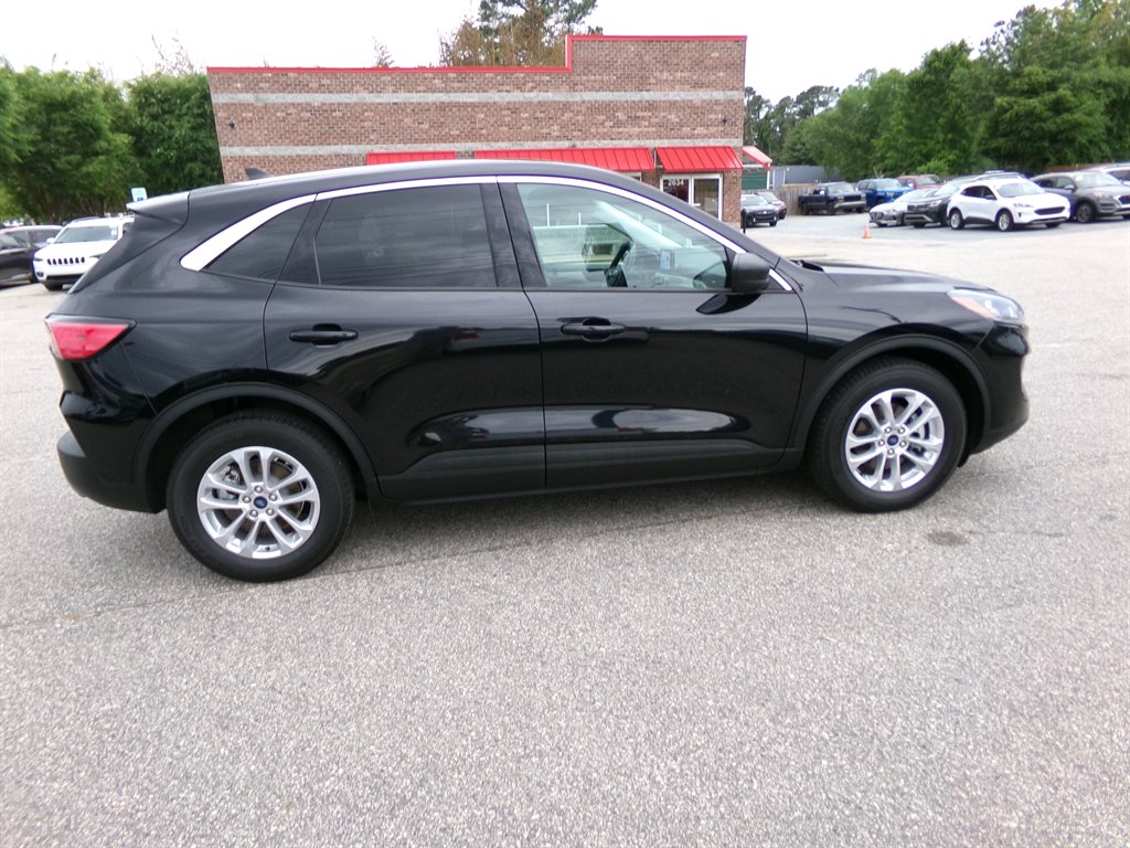 2022 Ford Escape - $19,932