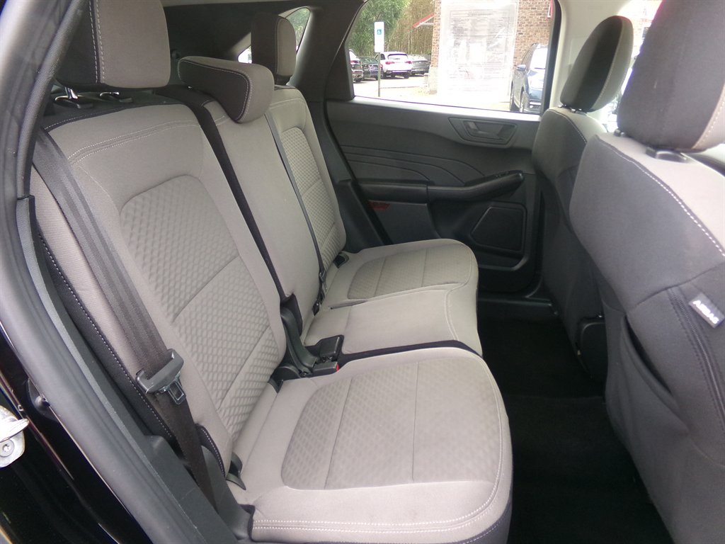 2022 Ford Escape - $19,932