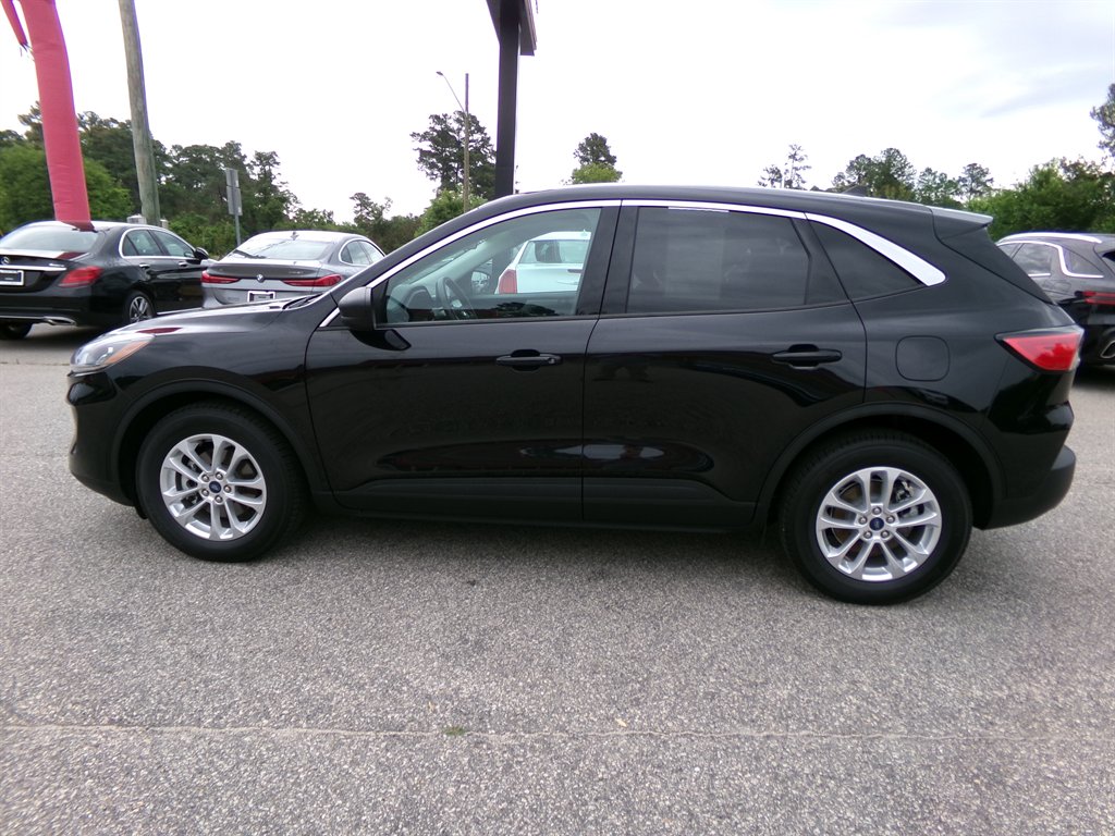 2022 Ford Escape - $19,932
