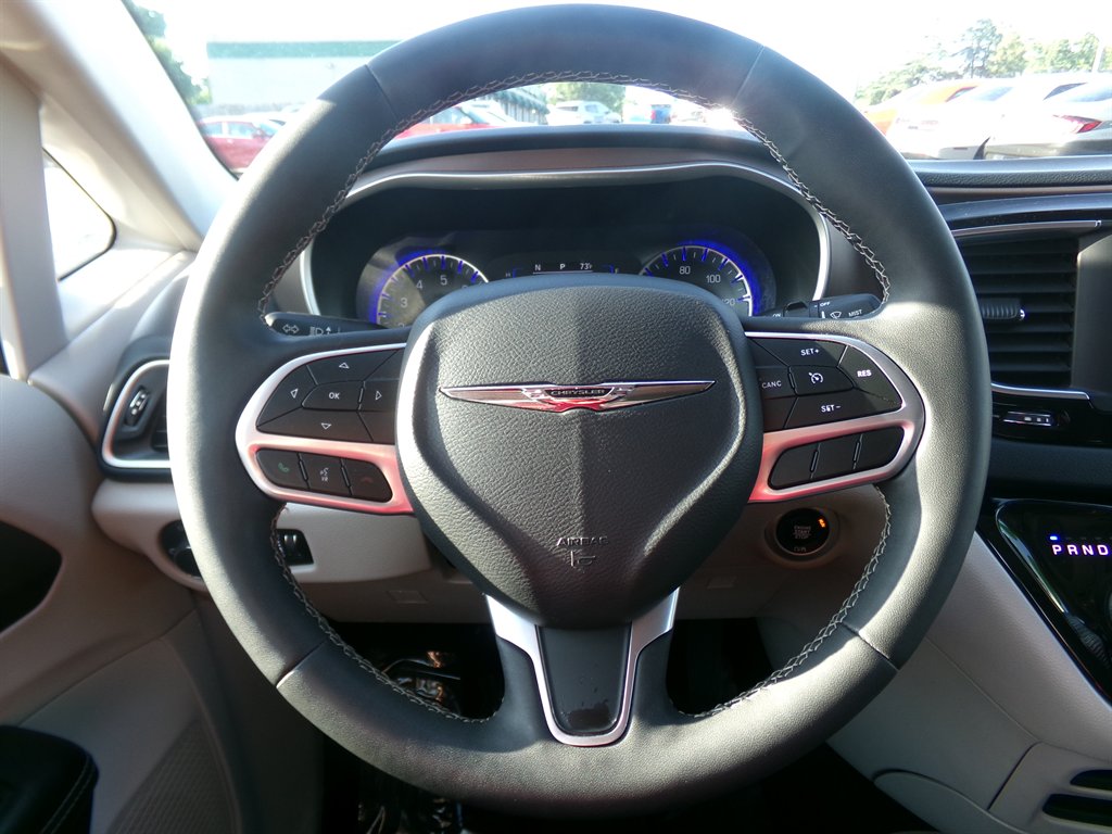 2022 Chrysler Voyager - $22,964