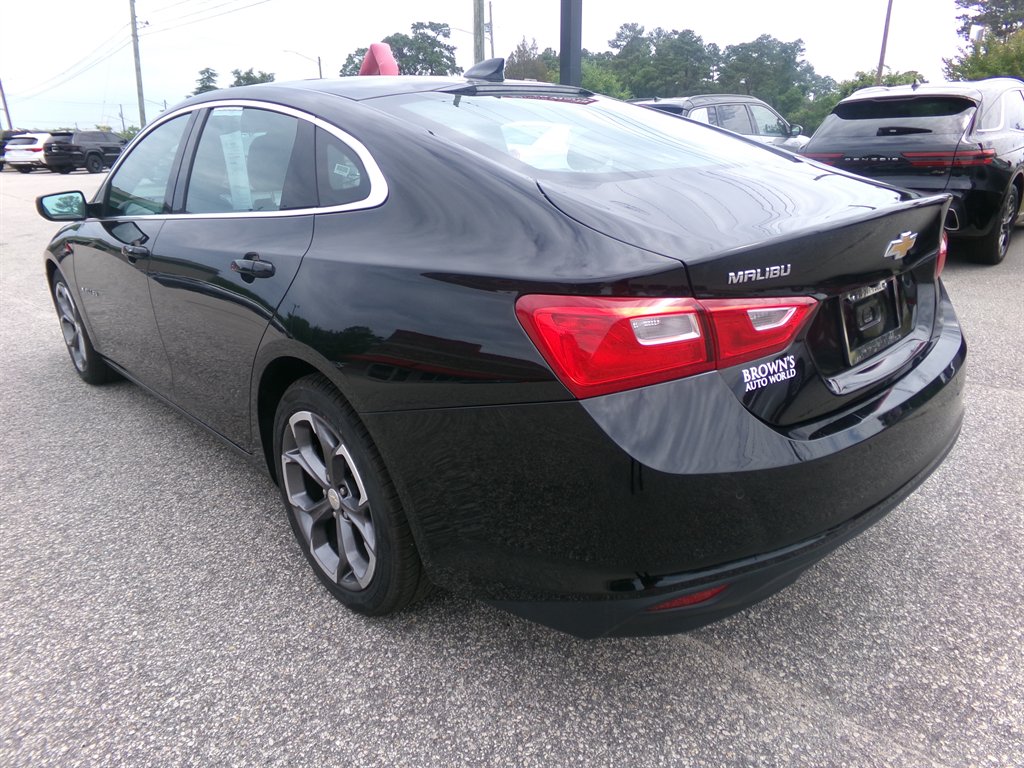 2024 Chevrolet Malibu - $24,988