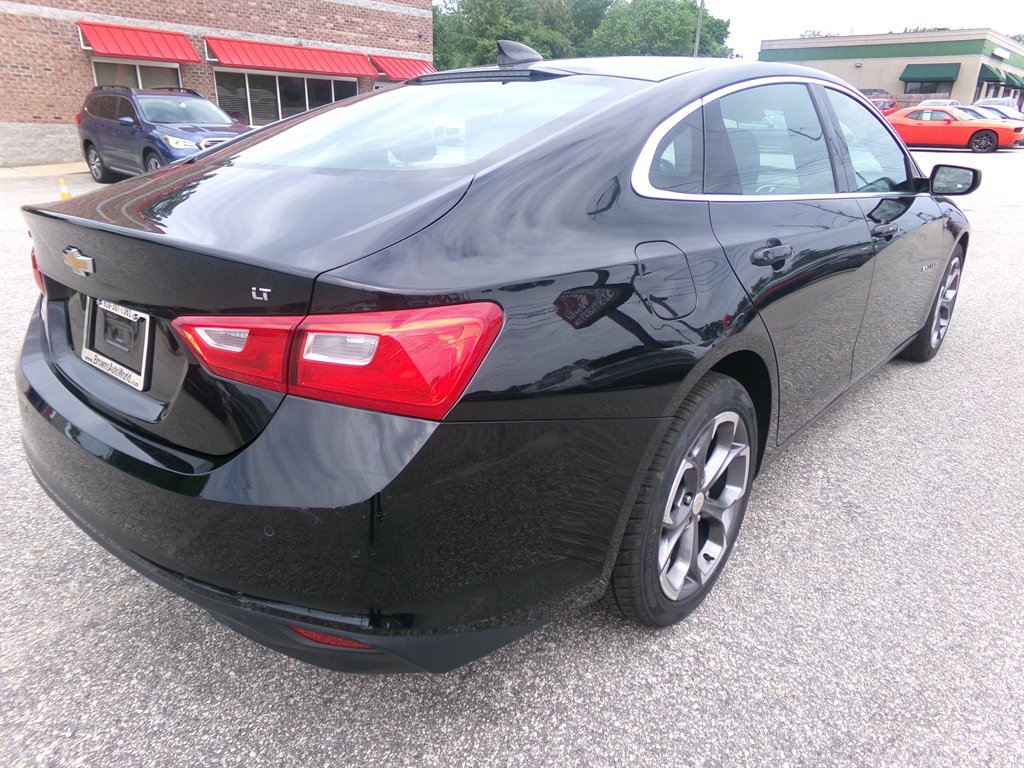 2024 Chevrolet Malibu - $24,988