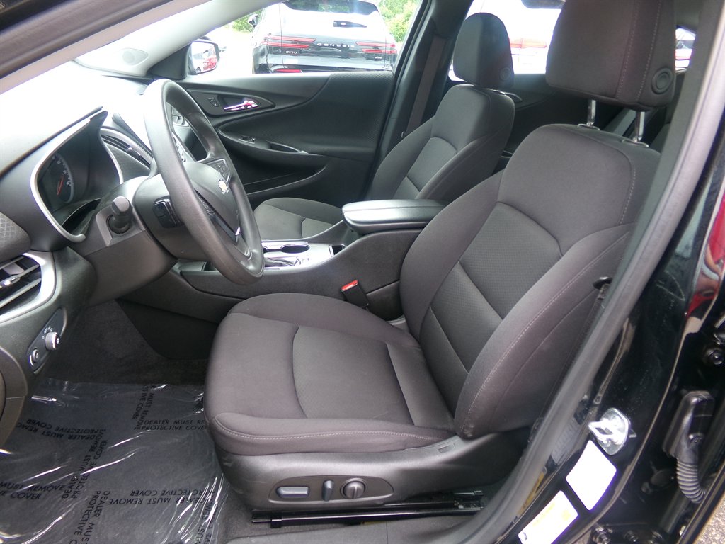 2024 Chevrolet Malibu - $24,988