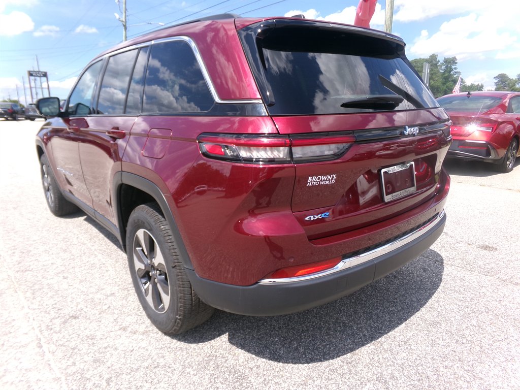 2024 Jeep Cherokee - $32,954