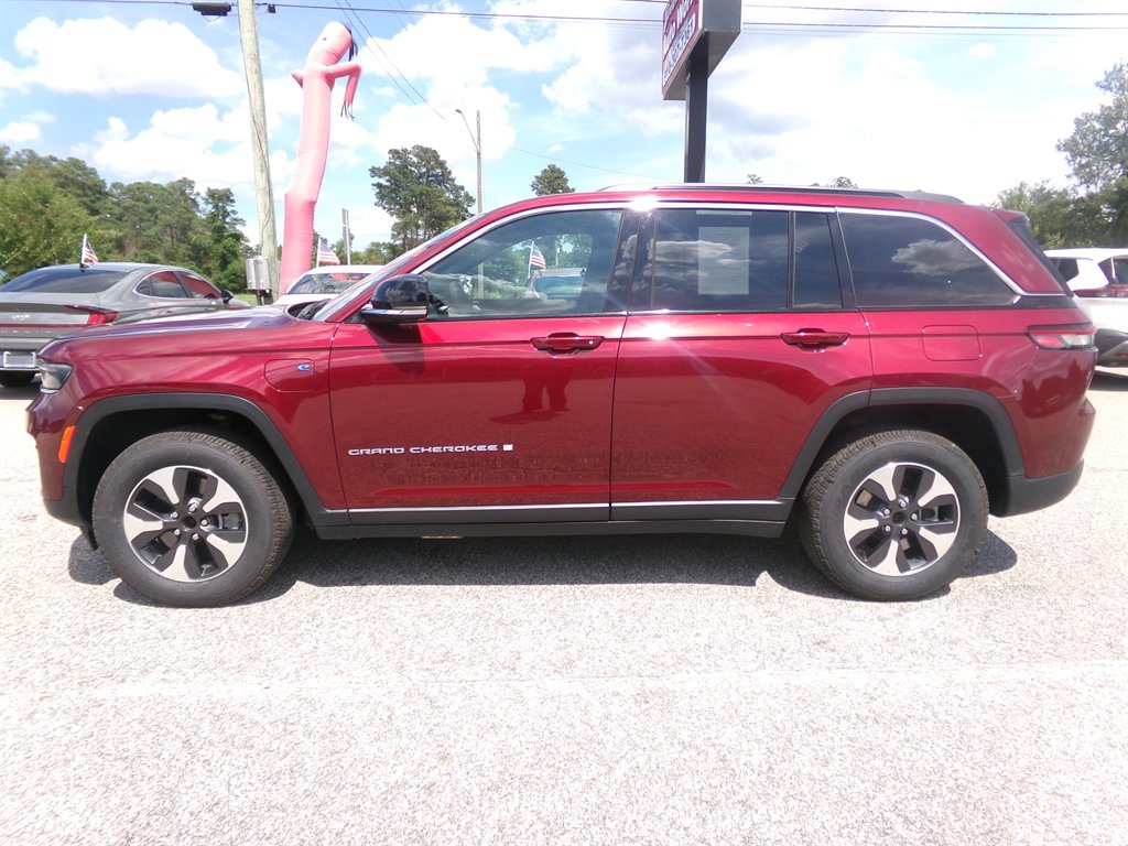 2024 Jeep Cherokee - $32,954