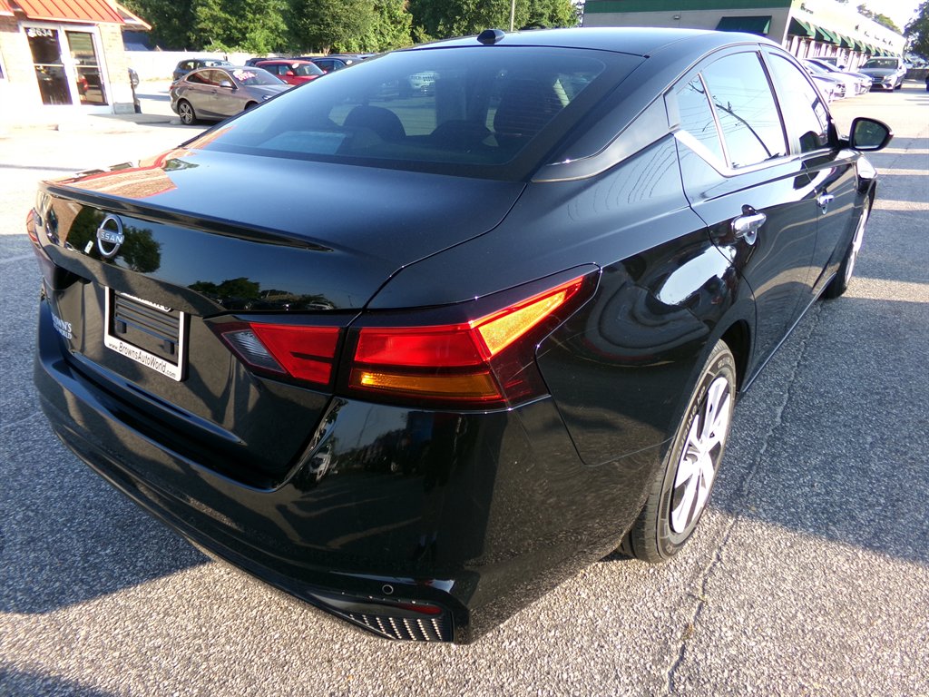 2025 Nissan Altima - $23,954