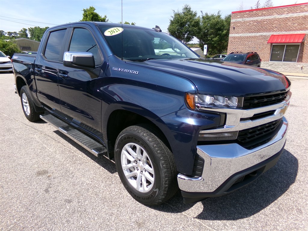 2021 Chevrolet Silverado - $36,653