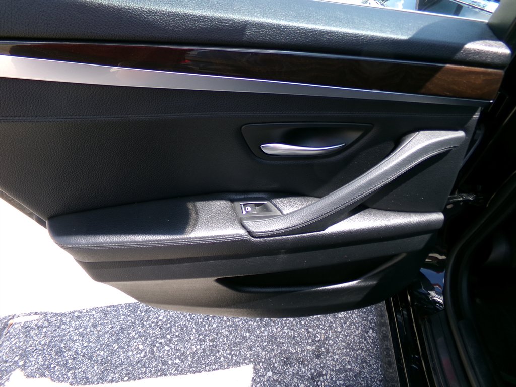2013 BMW 5 Series - $11,955