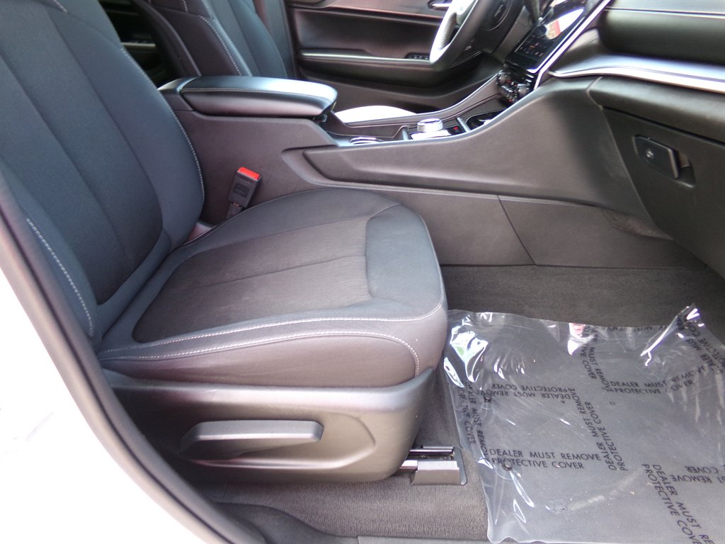 2023 Jeep Cherokee - $27,985